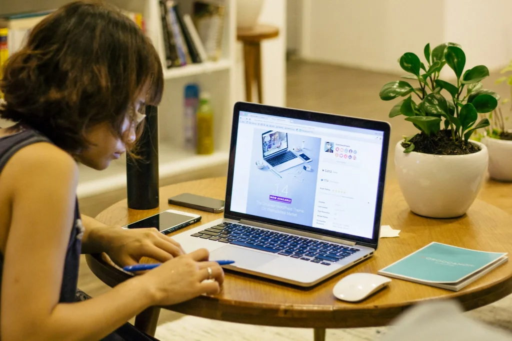 Remote employee working under Employer of Record services in Thailand